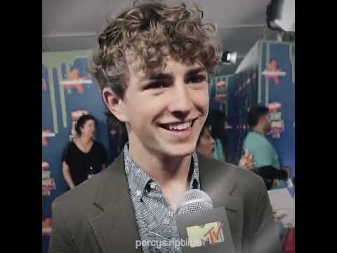 He listens to Chappell?? I’m so proud of him for winning ❤️‍🩹 #walkerscobell #kidschoiceawards #pjo