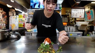 看板娘が焼く！旨みを凝縮したドーム形お好み焼き【駅前ひろば・そぞ】広島