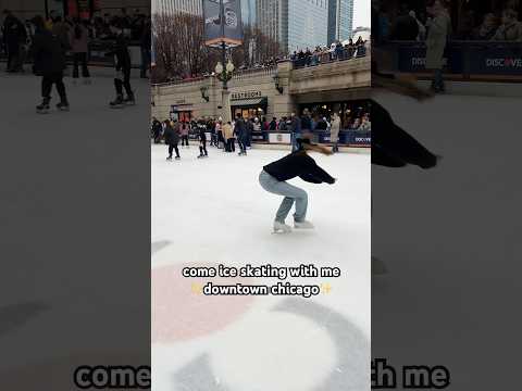 skating downtown was so PRETTY 🥹❄️✨⛸️ #figureskater #iceskater #iceskating #figureskating #chicago