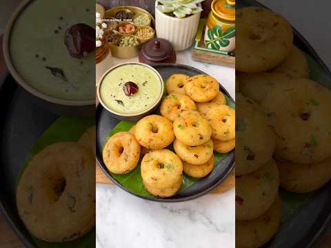 Delicious Rava Vada With Chutney😍 #shorts #vada #snacks