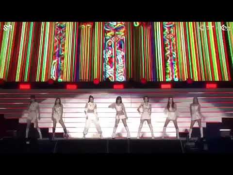 GOT THE BEAT 갓더비트 - 스텝백 'STEP BACK' LIVE PERFORMANCE [SMTOWN] 2022 Seoul