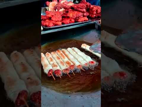 Street Food Around the World - Kebab roll on a busy street 🔥🚗🚃🚕 Dhaka