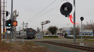 *New Crossing Beacons Active* Aerojet Rd. Railroad Crossing | SacRT Light Rail | Rancho Cordova CA