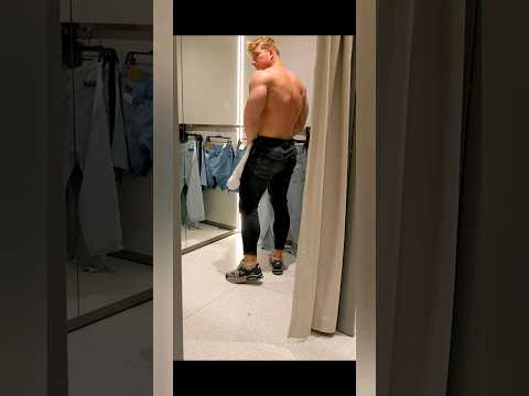 Edgars Snepsts in fitting room #motivation #bodybuilding  #sexybody #muscle #body #shredded #fitbody