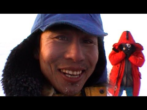 Wishing luck to a Chinese expeditionary - Geographic North Pole 2002 expedition