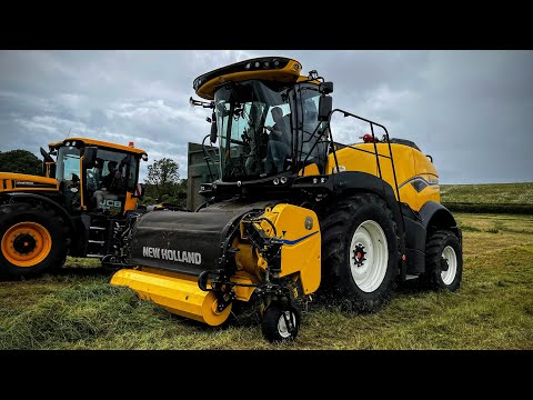 FIRST IMPRESSION: New Holland FR920 forager and UltraFeed header