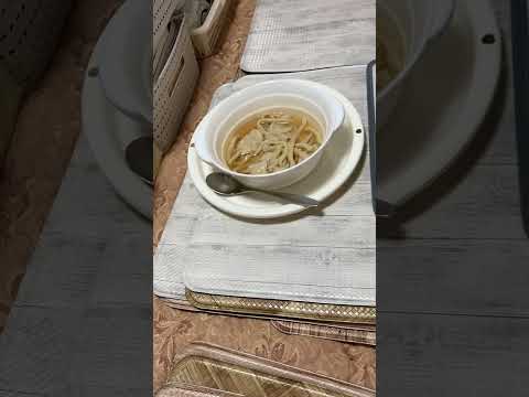 はじめてのショートうどん作り５/ほうとう汁風伊勢うどん＿麺のコシよりモチモチ感／昨晩作ったお玉杓子の球面活用して伸ばしたラビオリ風雲呑の方が美味い。球面にネタを押し付けて空気抜くように外へ薄く伸ばす。