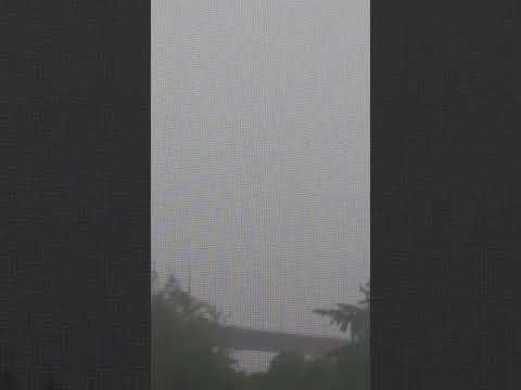 深夜からお昼頃まで豪雨