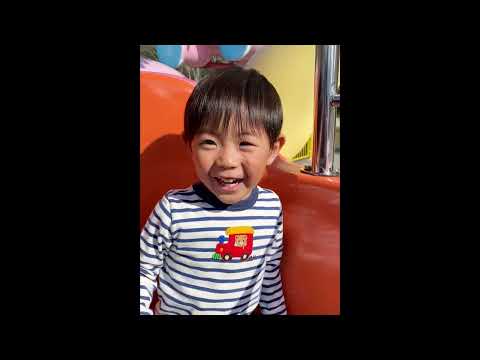 #shorts　遊園地の乗り物にテンションが上がる２歳児