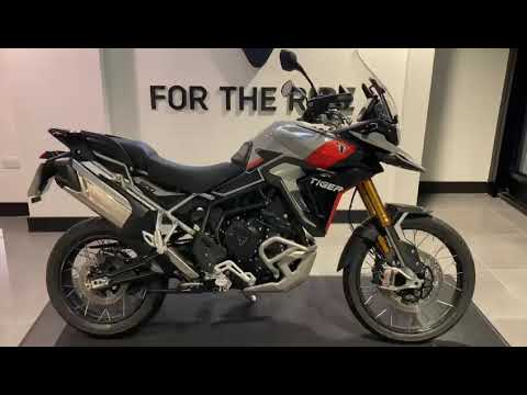 Triumph Tiger Rally Pro finished in Ash Grey / Intense Orange