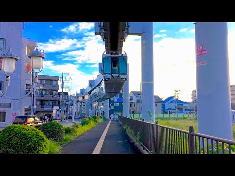 Upside-down roller coaster running through the streets of Kamakura. Walk along the Shonan Monorail.