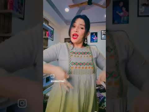 @raimaverma#youtubeshort#short#dance#sapna Chaudhary viralsong#मैं तेरी गिरी टू छुहारा मेरा....