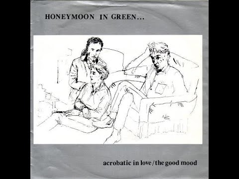 Honeymoon In Green : Acrobatic In Love