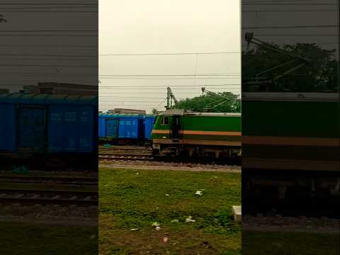 Single Wag9 Superfast Crossing#uniquetrainengines#indianrailways#train#indiangoodstrain#wag9#engine