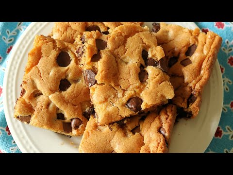 Easy Chocolate Chip Cookie Bars with Self-Rising Flour