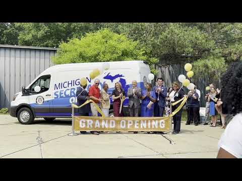 Flint Mobile Office Ribbon-Cutting Ceremony