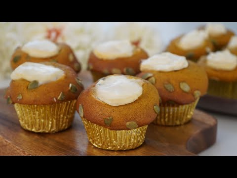 Pumpkin Cream Cheese Muffins