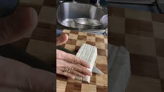 Cutting tofu for soup#foryou #shortsvideo #chinesefood #chinesefoodrecipe