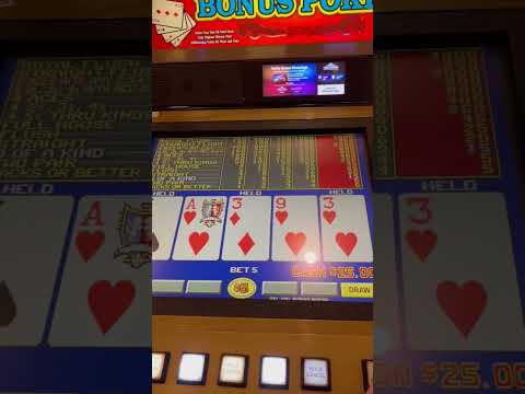 Chasing Threes...Keep Watching! #videopoker #gambling #handpayjackpot #quads #livelife365