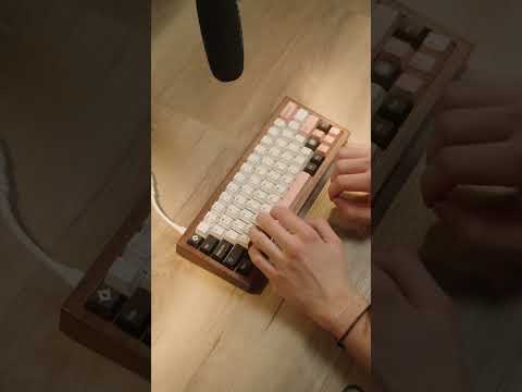 Smooth clacky wooden keeb! #keyboardasmr #customkeyboard #keyboardsoundtest #shorts #keyboard