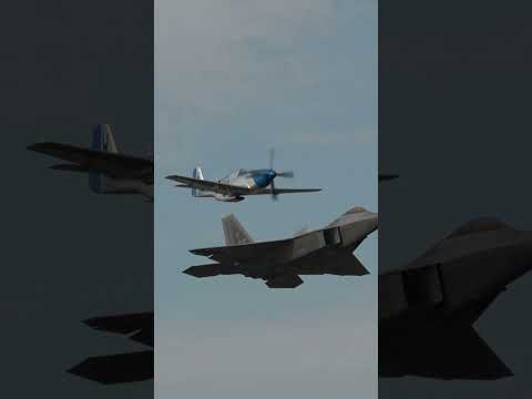 USAF F-22 & P-51 Heritage Flight - EAA AirVenture 2023