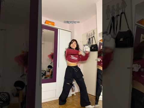 ITZY - GOLD dance cover #itzy_gold #kpopdance #born_like_this #gold #itzy #goldchallenge