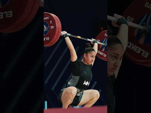 Squat jerking a Jr World Record! - Grigoryan -59kg #weightlifting