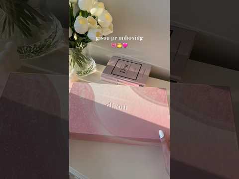 gisou pr unboxing🎀🍯 #gisou #unboxing #prhaul #beauty #thatgirl #aesthetic #pink #preppyyyy