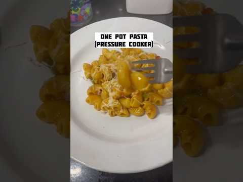 One pot pasta recipe in a pressure cooker...#shorts #youtubeshorts #shortvideo #viral