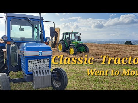 Classic Tractors went to mow!