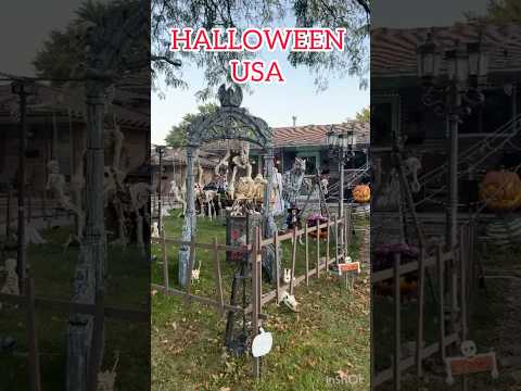 HALLOWEEN Decorations In AMERICA Hunted #creepy #dark #spectralsighting#Terrifying#viral USA CANADA