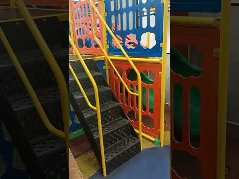 cari playground dalam aircond musim panas ni. #giant #playground #kids #playtime