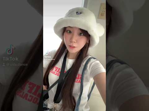 【TikTok】長袖のパジャマ引きちぎって半袖にしちゃうぞ！！☆