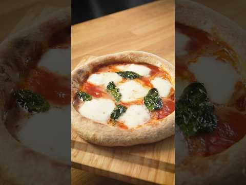 ノリと勢いで作れる本格ピザ #shorts #pizza  #マルゲリータ