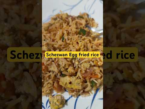 Schezwan egg fried rice …😉 yummy #trending #food #eggfriedrice #schezwanfriedrice