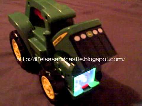 Learning Curve John Deere Roll & Go Flashlight Review & Giveaway