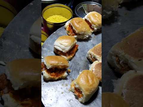 How about Dabeli for Weekend..😋 #nashikfood #foodflavourstravel