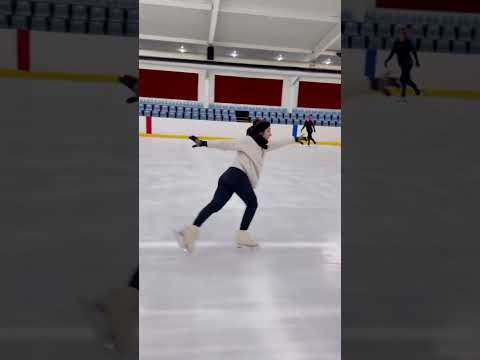 Ice skating choreography from spin to jump #figureskatingcoach