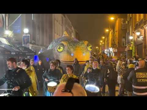 Science Week: Giant Newt travels through streets of Dublin