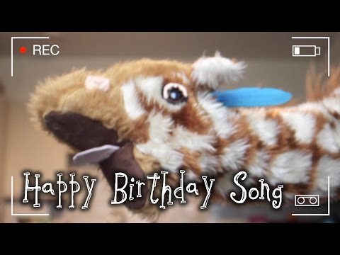 Geraldine the Giraffe's Happy Birthday Song