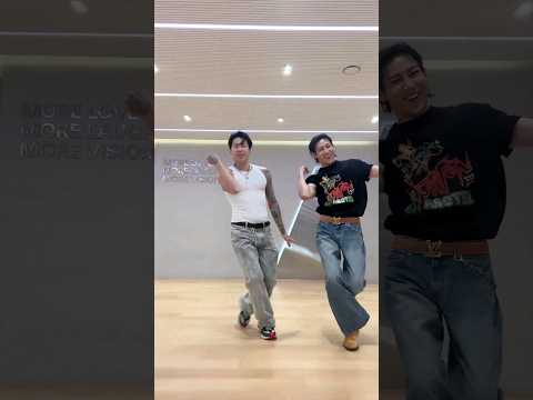 BamBam - #Last_Parade Challenge with Jay Park! #GOT7 #BamBam #shorts #fyp #jaypark