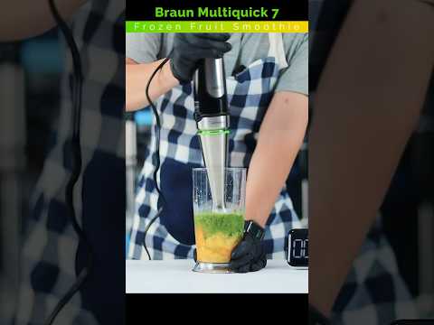 Quick and Easy Frozen Mango-Pineapple-Kale Smoothie with Braun Multiquick 7 Hand Blender