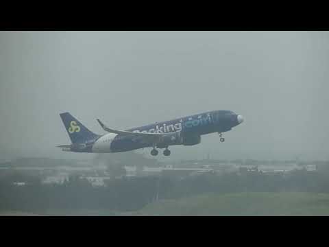 春秋航空 Spring Airlines A320-214(B-6902, Booking.com) 9C-8952 桃園(TPE)→浦東(PVG) takeoff