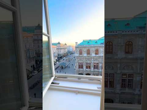 Arriving in Vienna and getting the room with this view 🤯🤯🤯🤯🤩🤩🤩