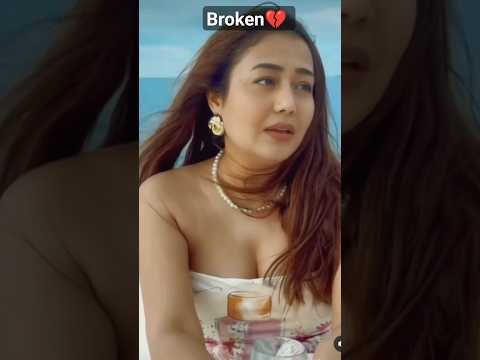 Neha kakkar in maldives on Tony's new song broken💔#broken #tonykakkar#nehakakkar  #maldivesdiaries