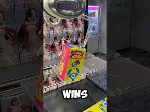 CRAZIEST UFO Catcher Win Ever! #ufocatcher #prize #win #onepiece #unbelievable #arcade #crazy