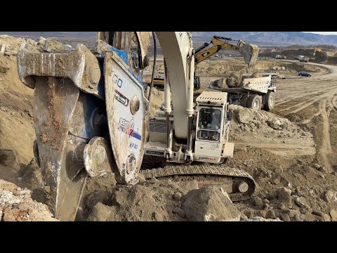 Terex RH30F Excavator Working With Xcentric XR80 Ripper On Mining Site - Sotiriadis Mining Works -4k