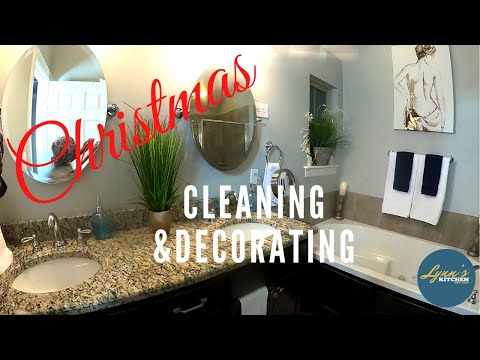 CHRISTMAS CLEAN & DECORATE WITH LYNN #Decoratewithme #Cleanwithme #praycookrepeat #LynnsKitchen