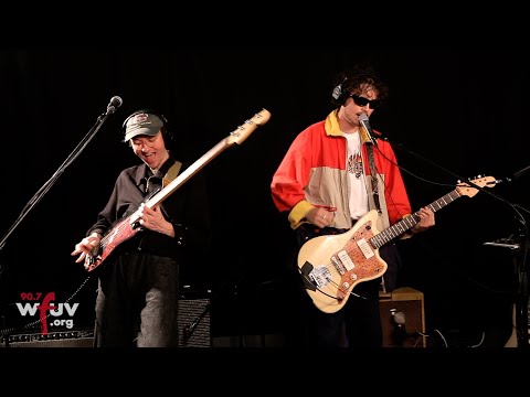 Friko - "Crashing Through" (Live at WFUV)