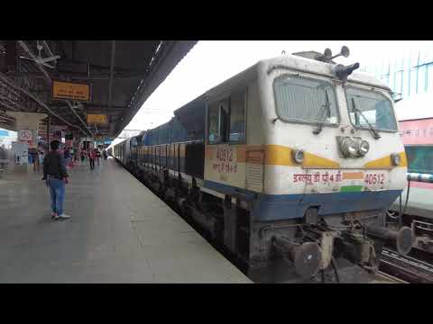 12240 Hisar - Mumbai Central AC Duronto Express Arriving Jaipur Junction with BGKT - WDP 4D